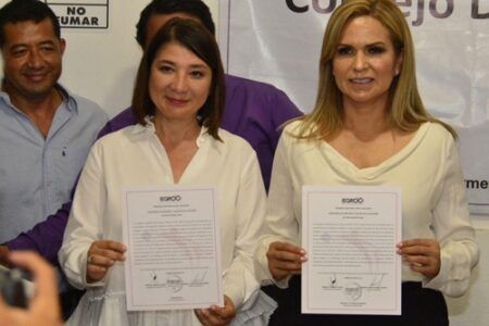 Recibe Lili Campos y Kira Iris constancia de mayoría en el Distrito 10 como  Diputada Electa - La Pancarta de Quintana Roo