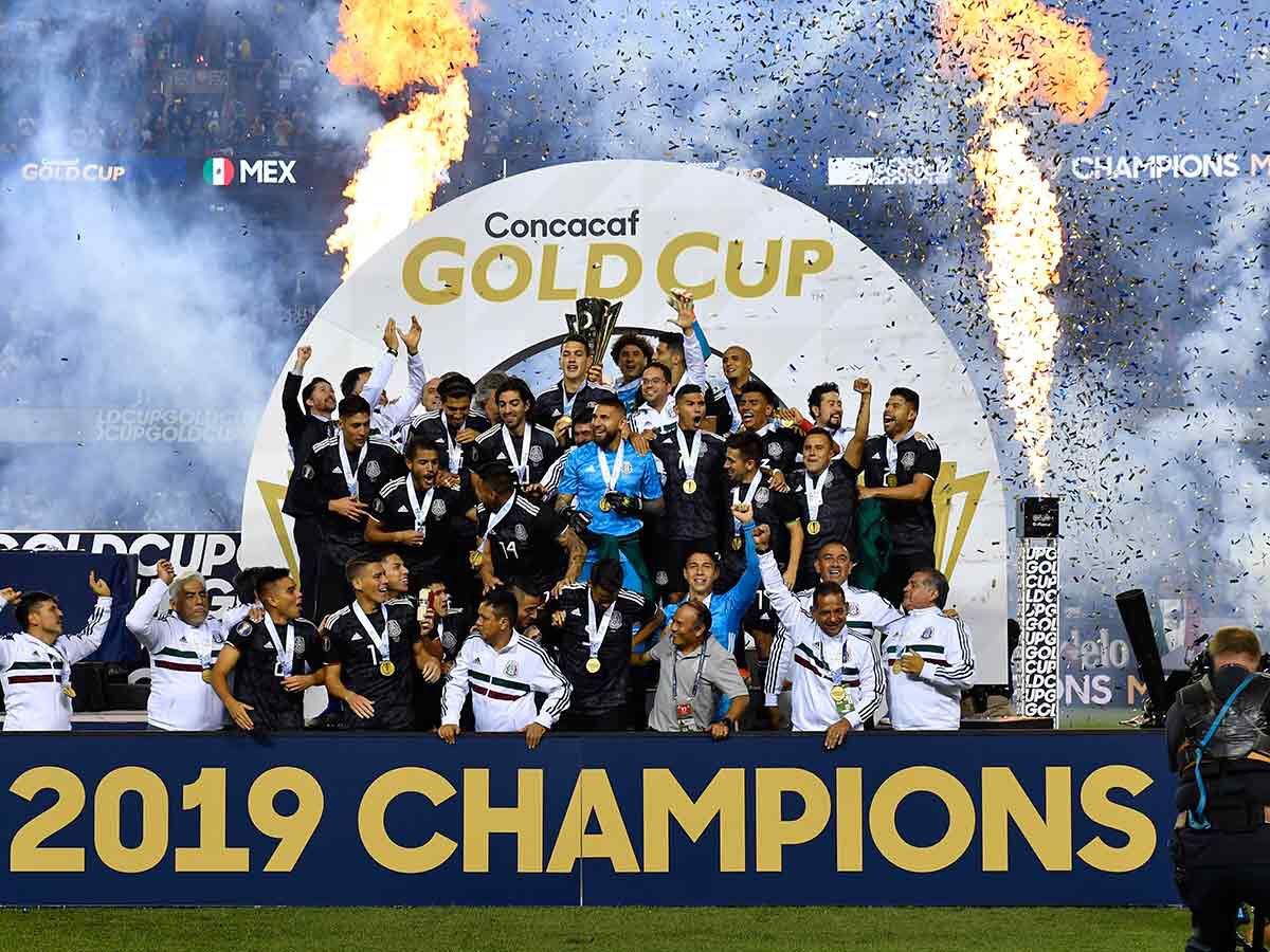 México campeón de la Copa de Oro La Pancarta de Quintana Roo