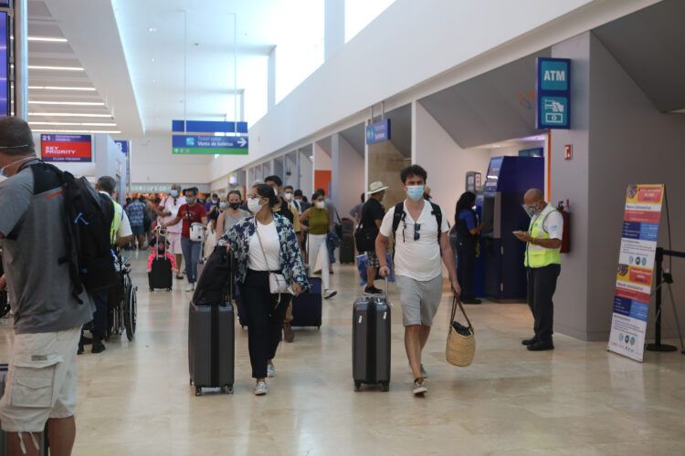 539 LLEGADAS Y SALIDAS || Nuevo récord de vuelos en el aeropuerto de Cancún  - La Pancarta de Quintana Roo