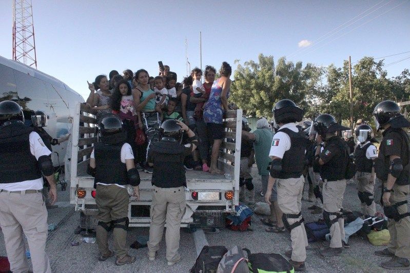 Activan operativo contra caravana migrante en Chiapas. Foto de EFE