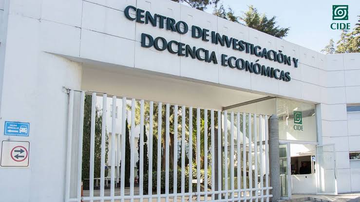 Directora del Conacyt acuerda diálogo con estudiantes CIDE.