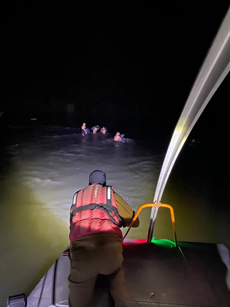 INM migrantes rescate cuerpos recuperación México frontera río