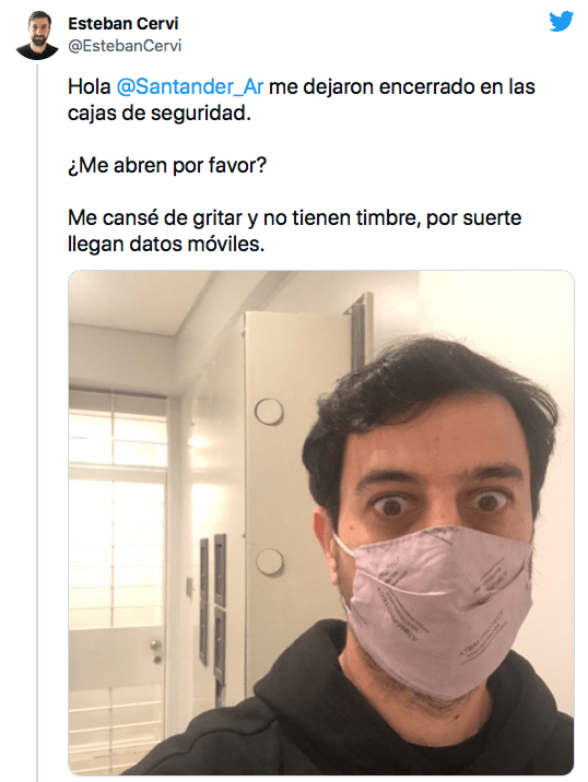 Sustos que no dan gusto: Cliente se queda encerrado en un banco y pide ayuda en Twitter