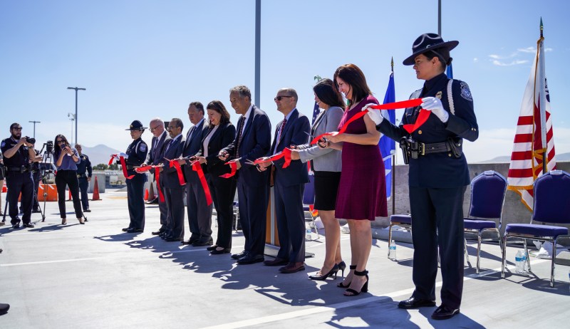 Estados Unidos facilita ingreso de camiones de carga de México a California