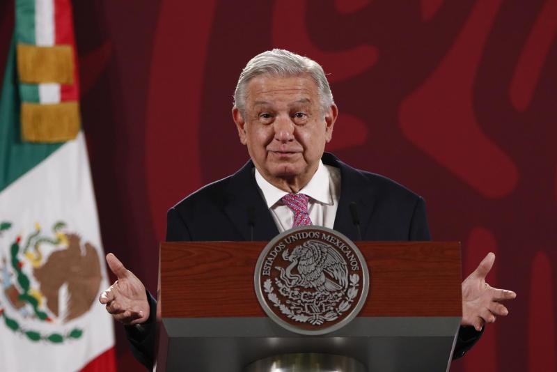 AMLO traidores patria López Obrador diputados