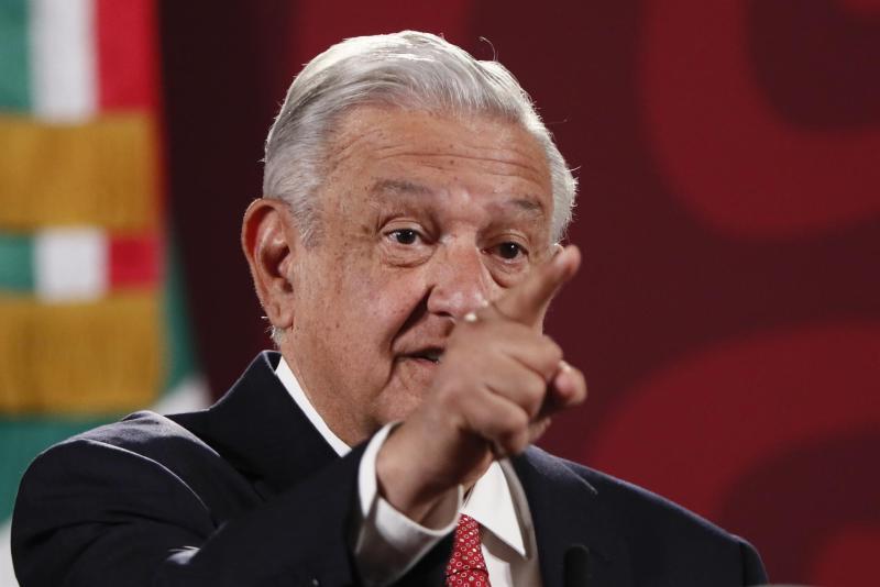 AMLO López Obrador legisladores