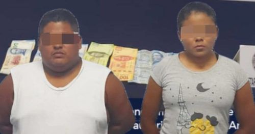 Arrestan a dos policías por extorsionar a un detenido en Playa del Carmen