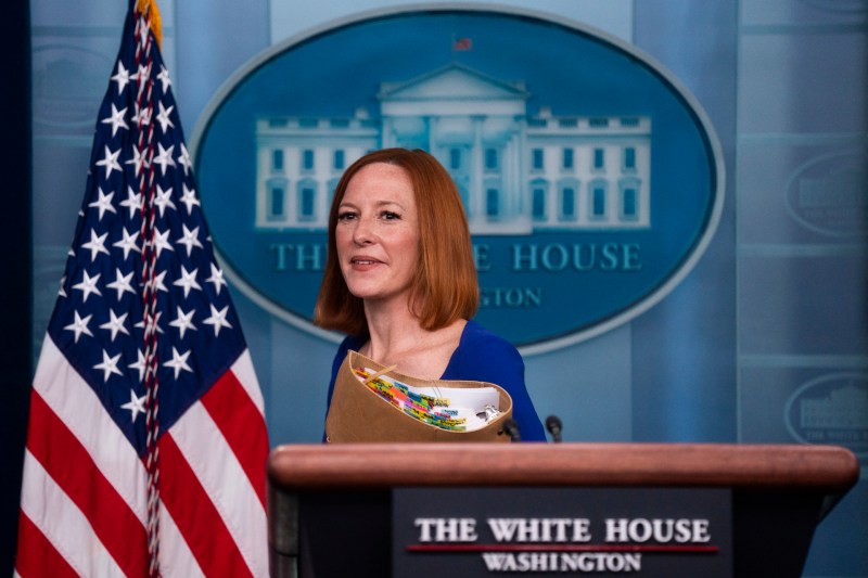 Jen Psaki se despide en su última rueda de prensa como portavoz de Biden