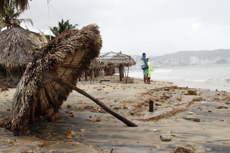 Acapulco Guerrero huracán tormenta baja presión