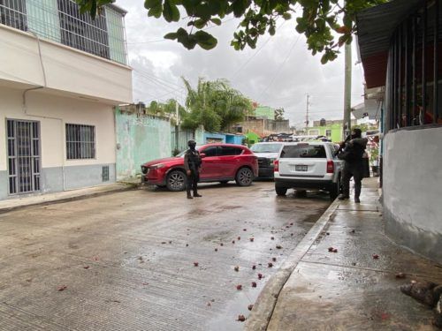 Catean presunta “narcotiendita” habilitada en una casa en Cancún