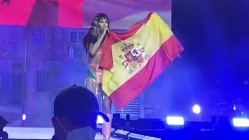 Anitta desata polémica por exhibir bandera de España durante concierto en Lisboa