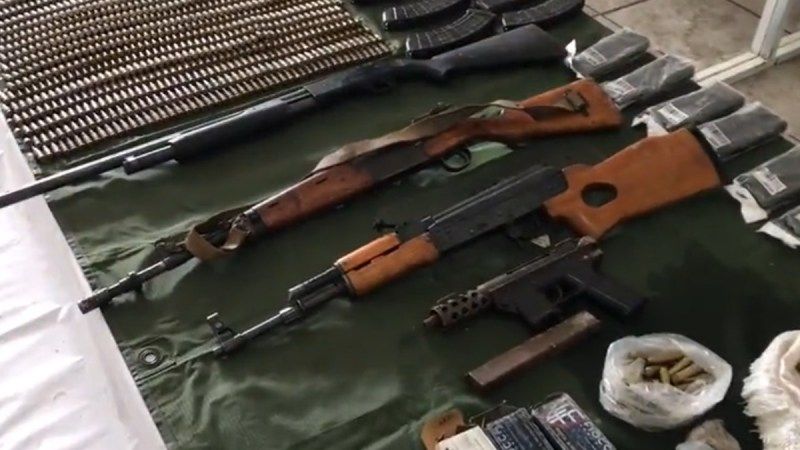 Decomisan arsenal en Cerocahui durante operativos para localizar a 'El Chueco'