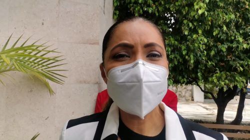 Acepta titular de la Secretaría de Salud la escasez de medicamento en un 56%