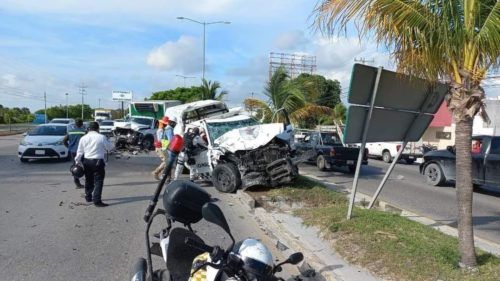 INICIA LA VENGANZA DE LOS ALUXES || Se impacta elemento de la Guardia Nacional en la Colosio de Playa del Carmen