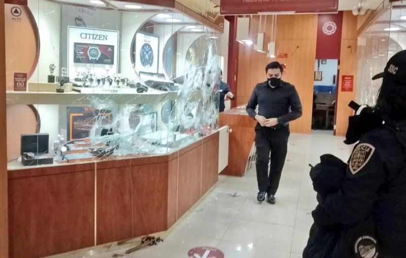 Asaltan joyería en Plaza Lindavista, alcaldía Gustavo A. Madero