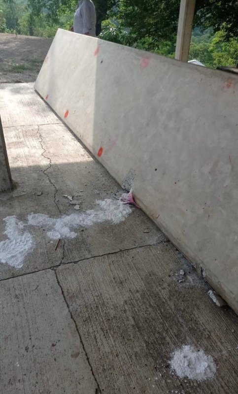 Cae barda sobre dos menores en una escuela de Hidalgo 2