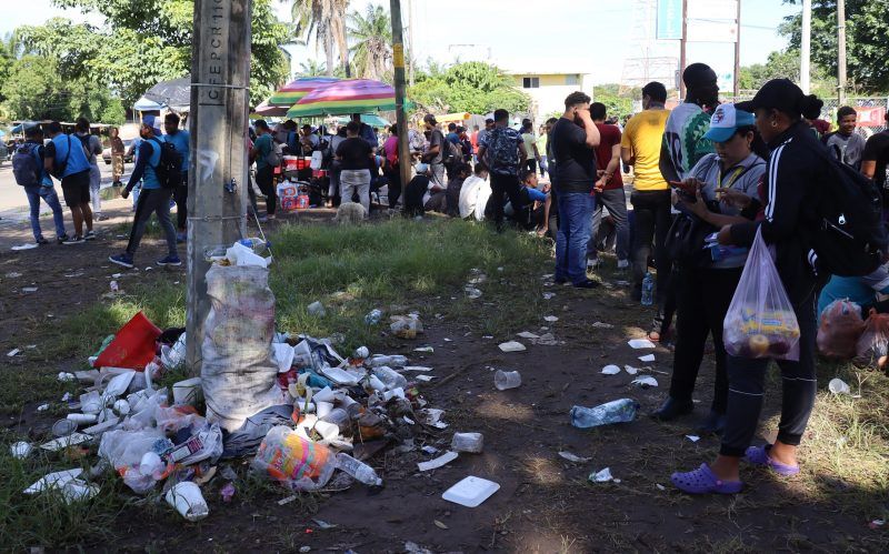 Denuncian condiciones insalubres de migrantes en frontera sur de México. Foto de EFE