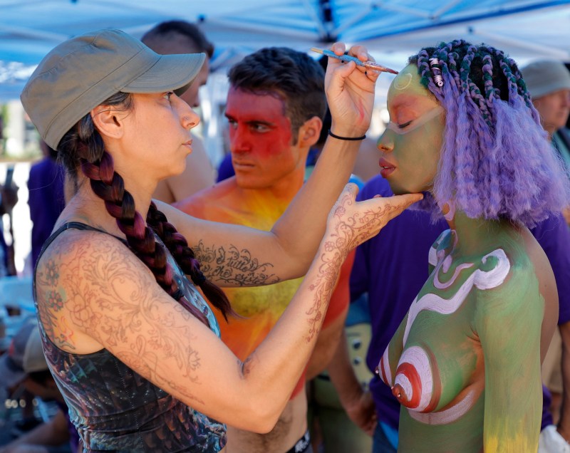 El día en que los cuerpos desnudos se convierten lienzos regresa a Nueva York