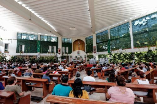 Misa en Catedral de Cancún en memoria de religiosos asesinados en México