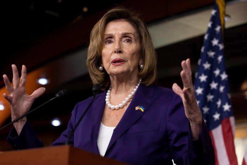 Nancy Pelosi inicia su gira por Asia sin aclarar si visitará Taiwán