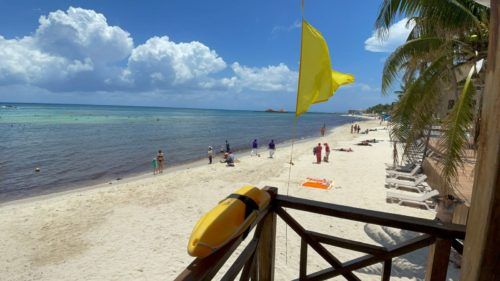 Resguardarán las playas de Solidaridad cerca de 70 guardavidas en verano