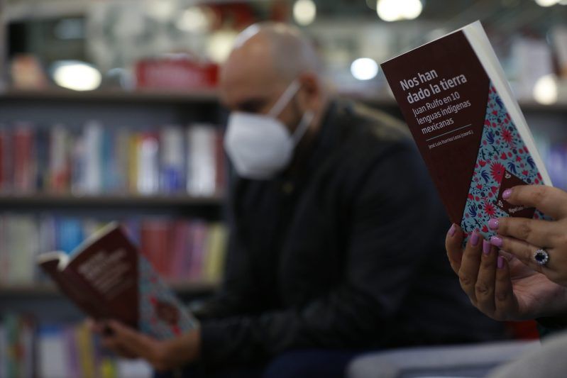 Traducen cuento de Juan Rulfo a 10 lenguas indígenas. Foto de EFE