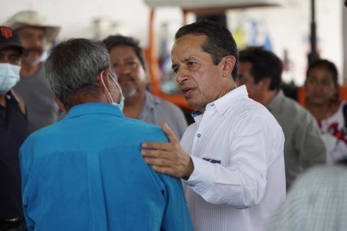 RECONOCE SU APOYO || Carlos Joaquín no entregará bono sexenal a trabajadores del Estado