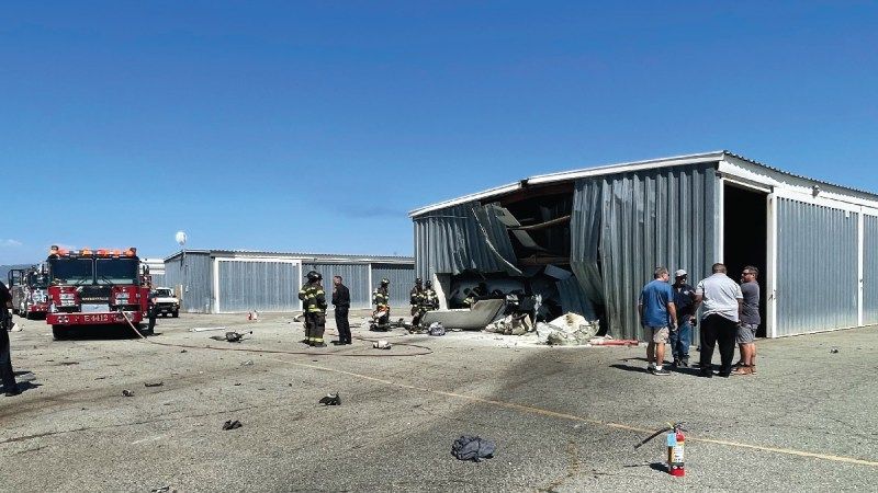 Colisión de dos aviones en vuelo causa “varias muertes” en California