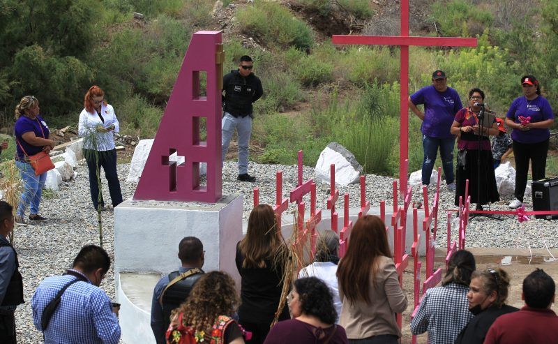 Crean memorial en honor a mujeres víctimas de violencia en Chihuahua. Foto de EFE