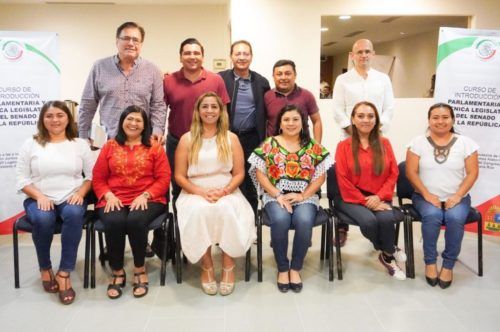 Capacitan a diputados locales que asumirán el cargo en la próxima legislatura de Quintana Roo