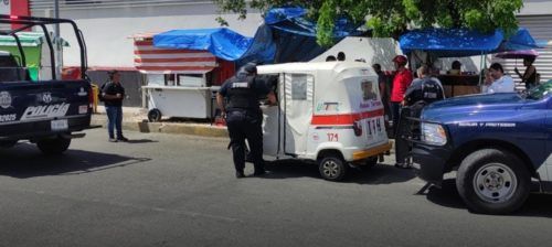 OTRA DE MOTOTAXIS || Pochiconductor intenta golpear a policías por el peritaje en su contra