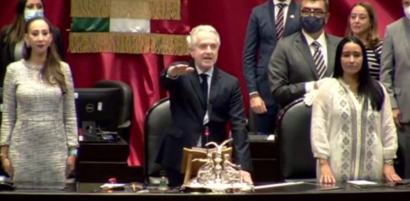 Toma protesta Santiago Creel