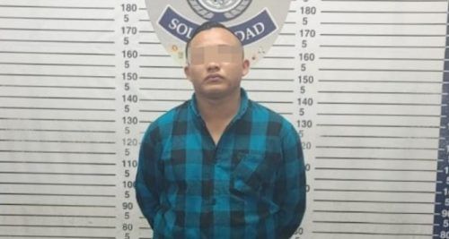 Joven de 18 años detenido con drogas por pasarse un alto con su auto