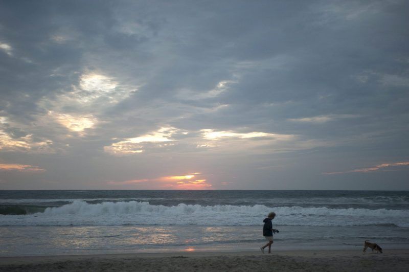 Huracán Danielle se mantiene "casi estacionario" en aguas del Atlántico. Foto de EFE
