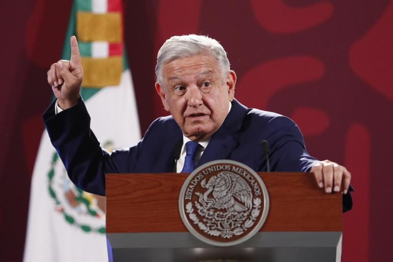 AMLO López Obrador prensa medios
