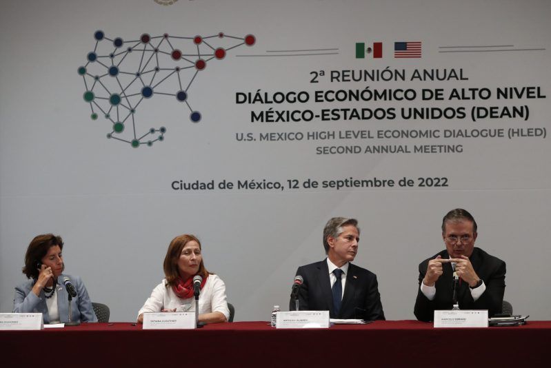 México y EE.UU. dejan diferencias para integrarse en chips y autos eléctricos. Foto de EFE