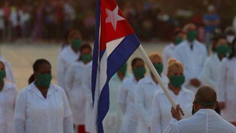 Médicos cubanos