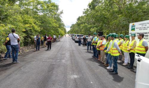 Cumple Marciano Dzul con la trasformación de más caminos de acceso en la zona maya