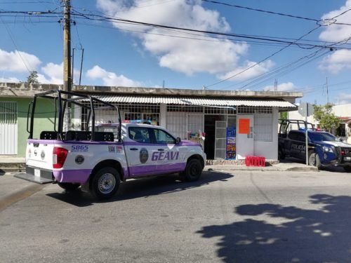 Resguardan a dos niños que deambulaban en las calles de Cancún