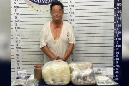 SEXAGENARIO MAÑOSO || Duro golpe al narcomenudeo en Playa del Carmen, traía una maleta llena de droga