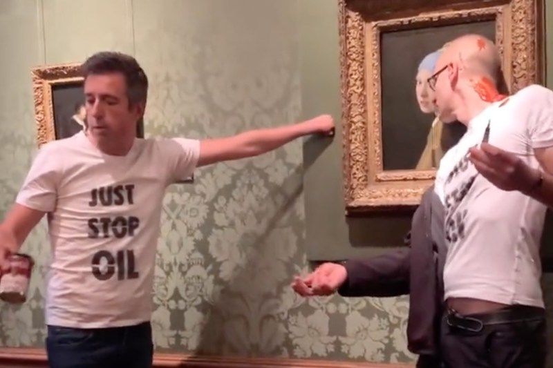 Ataque obra arte Joven de la Perla Vermeer