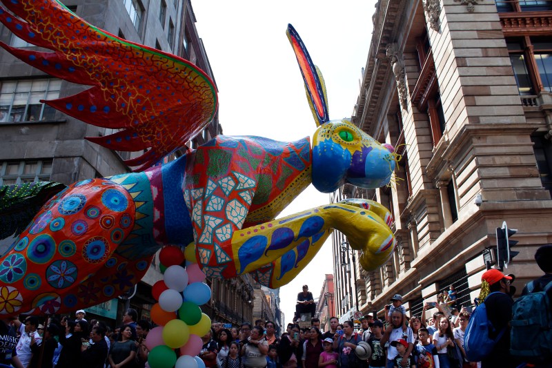 Recorrido del desfile de alebrijes monumentales por las calles de la Ciudad de México, Foto de Secretaría de Cultura de la Ciudad de México