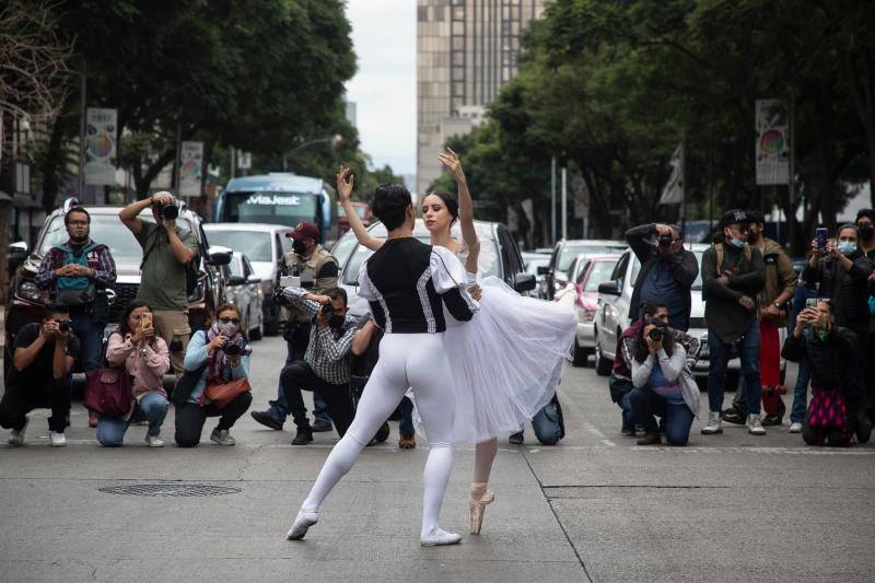 bailarines Giselle calles CDMX