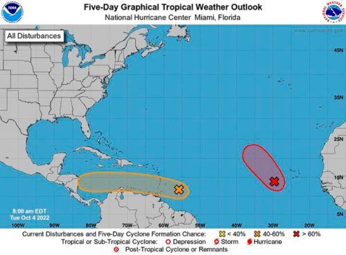 Quintana Roo mantiene bajo vigilancia dos zonas de baja presión en la zona