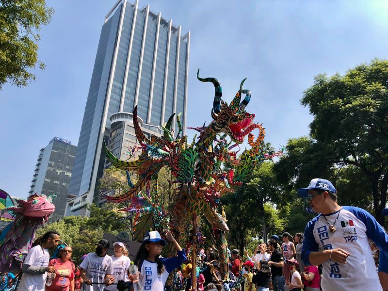 Desfilan más de 200 alebrijes monumentales por la Ciudad de México. Foto de Secretaría de Cultura CDMX
