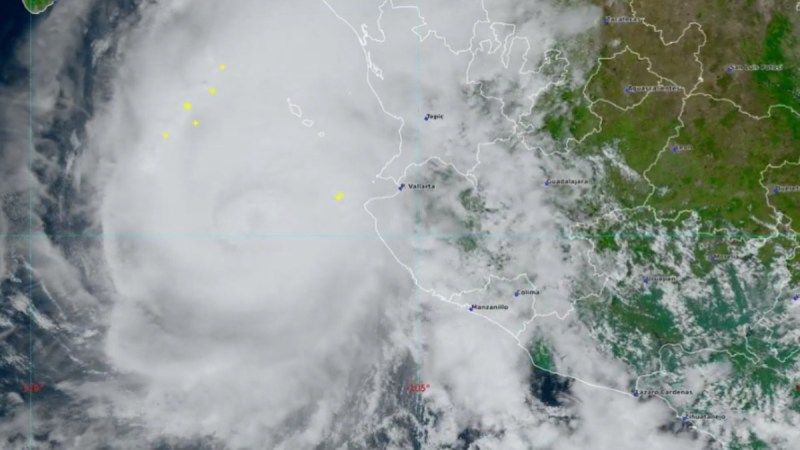 En alerta nueve estados por el huracán Orlene