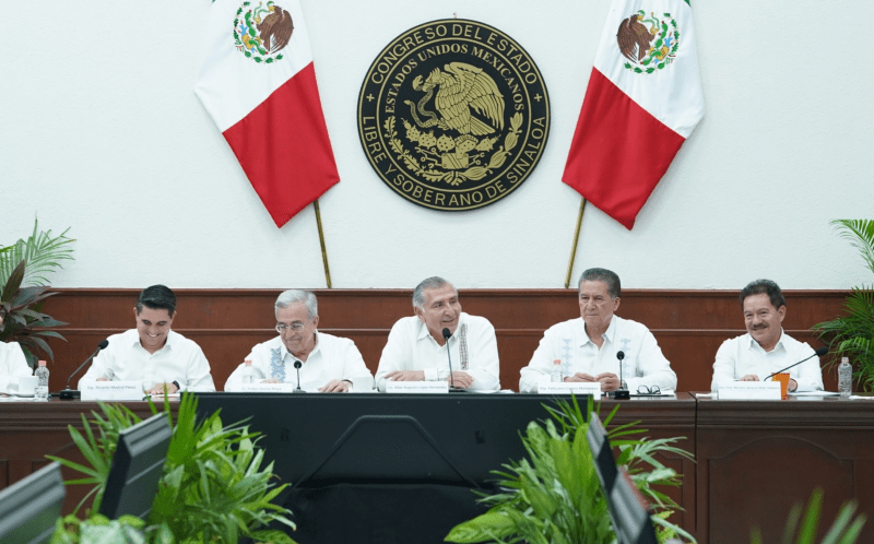 Fundamental iniciar construcción de la gobernabilidad en Sinaloa, asegura Adán Augusto López. Foto de Congreso Sinaloa