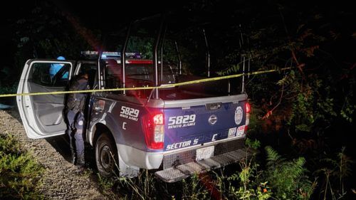 Encuentran dos cuerpos amarrados en camino de terracería de la periferia de Cancún