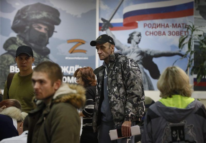 Putin aplaza un mes llamado a filas por saturación en centros reclutamiento. Foto de EFE