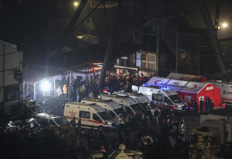 Suman 40 muertos por explosión de mina en Turquía. Foto de EFE